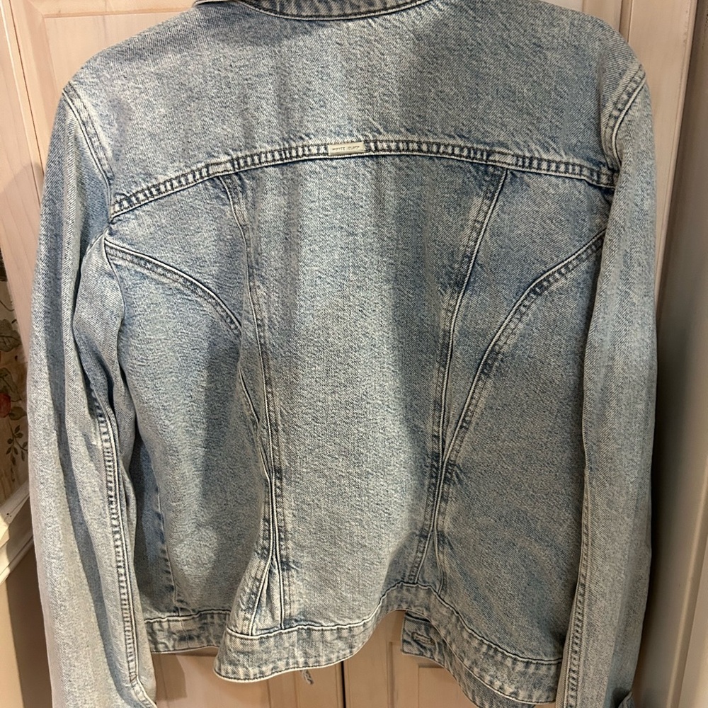 White House Black Market Light Wash Denim Jacket Size XL NWT - Picture 3 of 3
